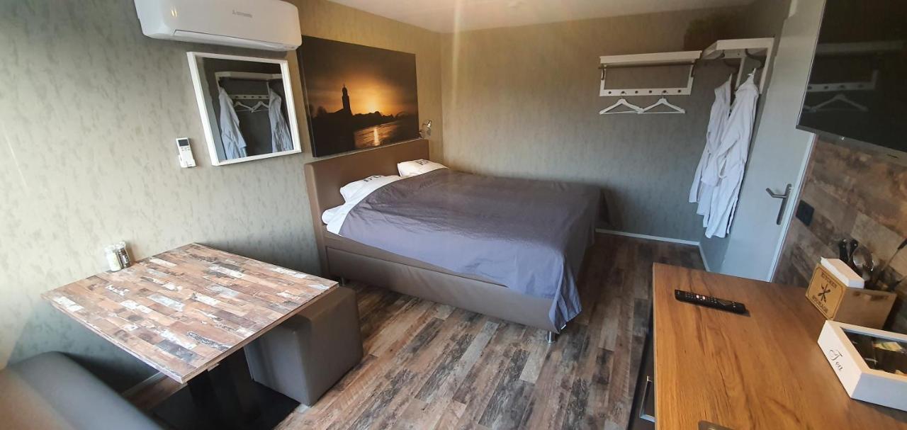 Bed & Budget Mackenzieplaats Wilp Exterior photo